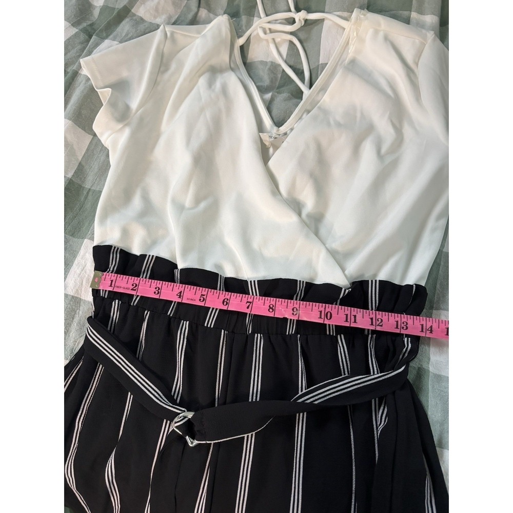 NWT Maurices Paperbag Waist Wide Leg Jumpsuit Womens M Black White Striped - Picture 7 of 10